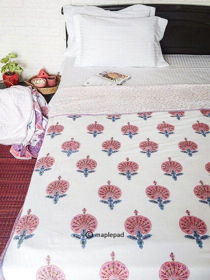 peach color single bed dohar or summer blanket